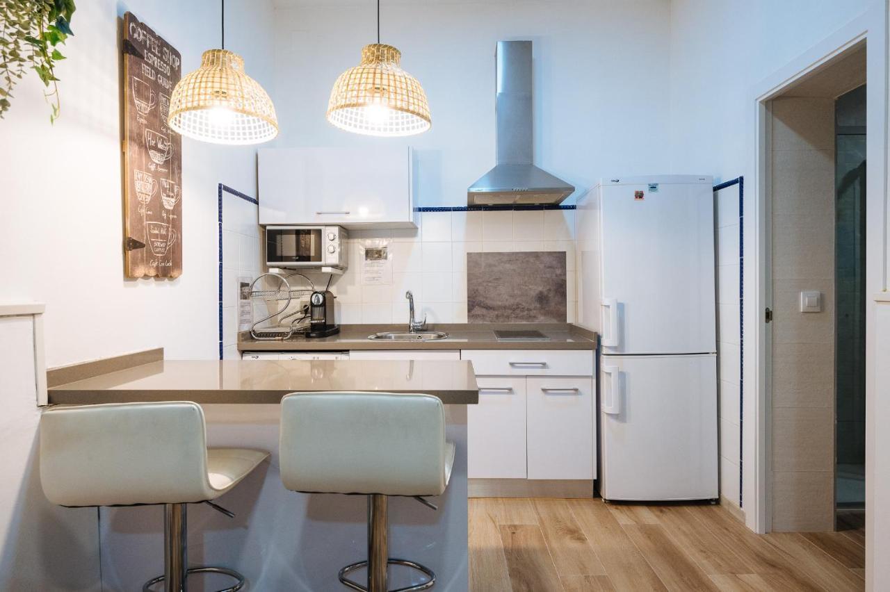Divi Apartments Martinez Montanes Севилья Экстерьер фото