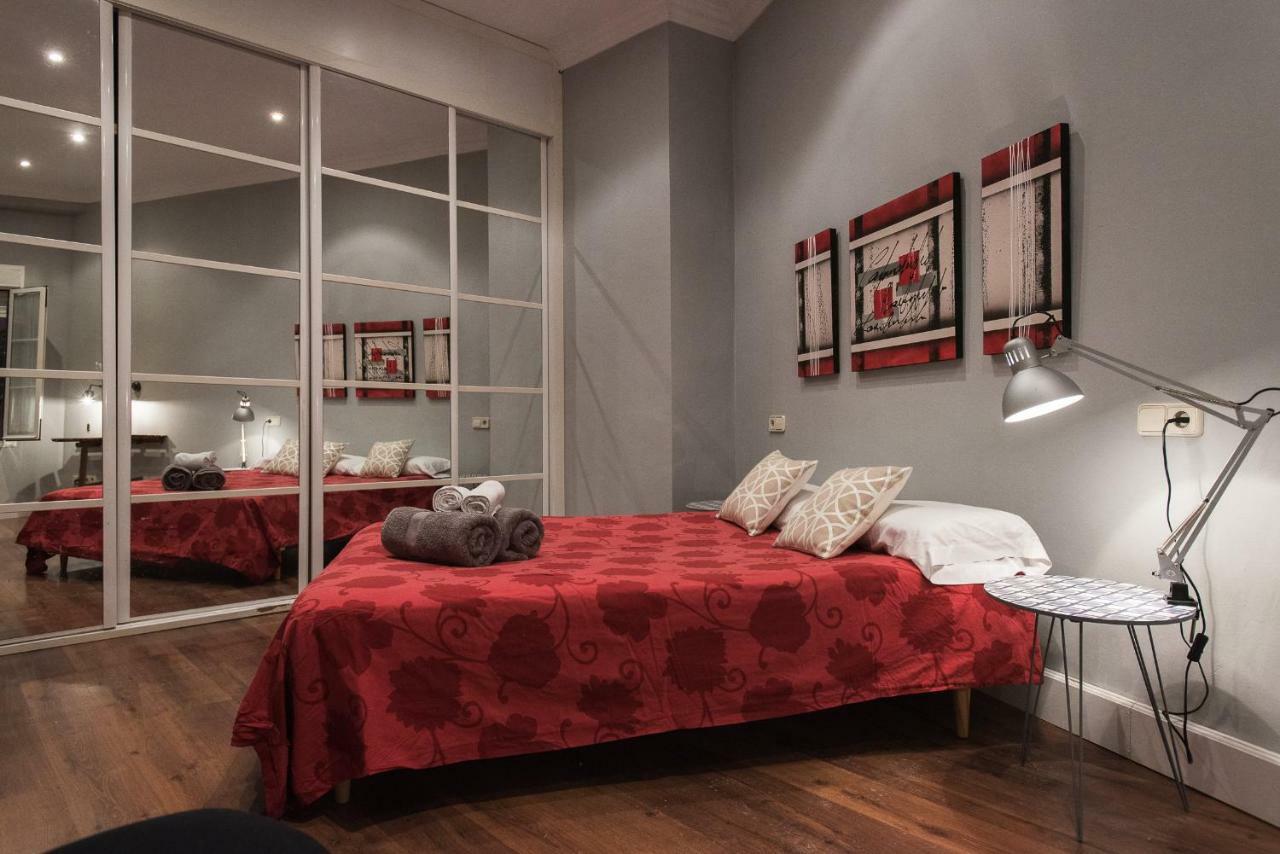 Divi Apartments Martinez Montanes Севилья Экстерьер фото