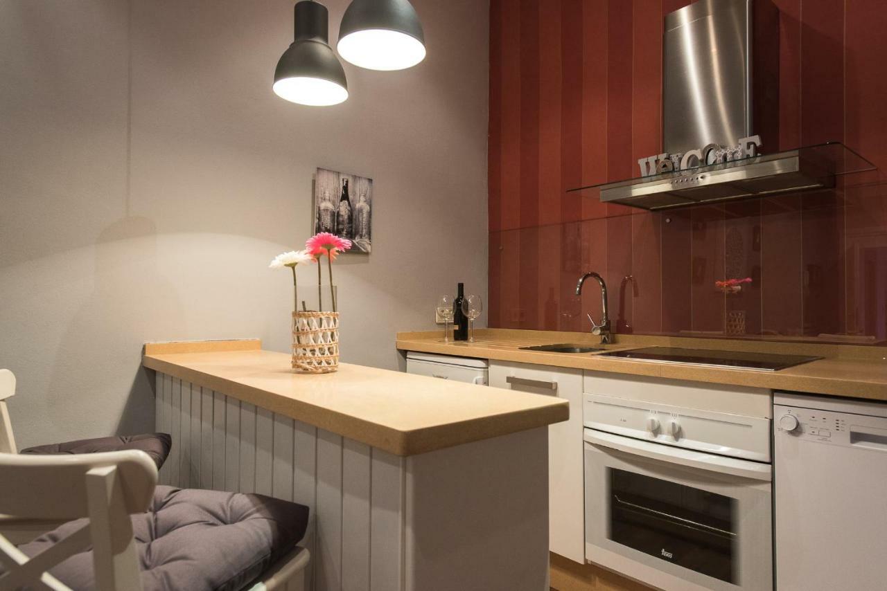 Divi Apartments Martinez Montanes Севилья Экстерьер фото